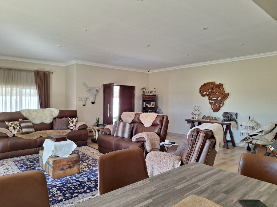 4 Bedroom Property for Sale in Memel Free State